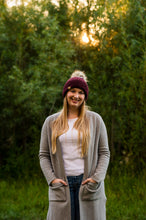 Load image into Gallery viewer, Two-Toned Burgandy Double Brim Toque