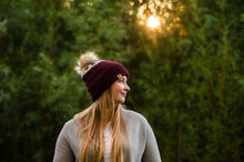 Load image into Gallery viewer, Two-Toned Burgandy Double Brim Toque