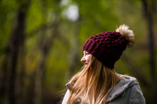 Load image into Gallery viewer, Burgundy Puff Stitch Toque