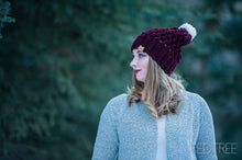 Load image into Gallery viewer, Burgundy Puff Stitch Toque