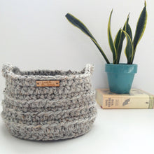 Load image into Gallery viewer, Large Basket