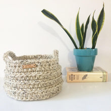 Load image into Gallery viewer, Large Basket