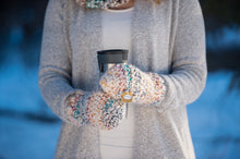 Load image into Gallery viewer, Alma Mittens