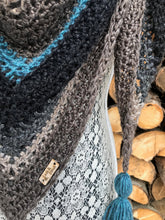 Load image into Gallery viewer, Light Blue Tea House Wrap