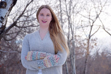 Load image into Gallery viewer, Fingerless Alma Mittens